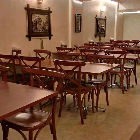 Hotel Nayla 3*