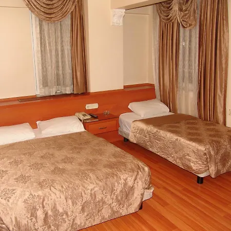 Hotel Nayla